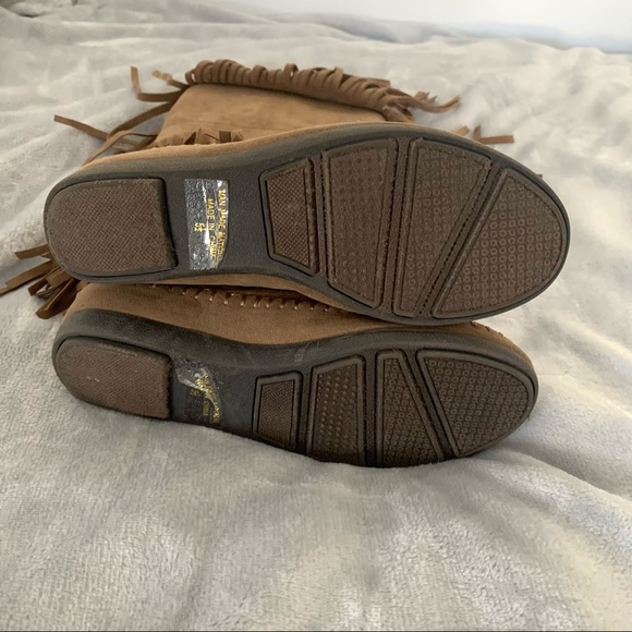 Fringe Moccasin Mid-Calf Boots - Picture 6 of 6